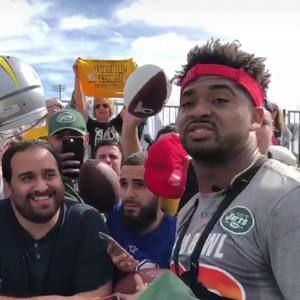 Meet your Posher, Christopher